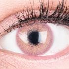 Das Produktfoto zeigt unsere Farbige Pinke Kontaktlinse Jasmin Pink in einem echten Auge