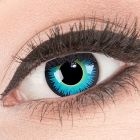 Das Produktfoto zeigt unsere Crazy blaue Farbige Kontaktlinse Seraphin in einem echten Auge
