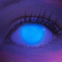 Farbige blaue Kontaktlinsen für Cosplay und Halloween - Electric Blue von MeralenS